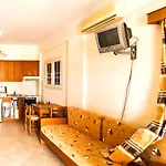 Celestine Apartment, Arillas, Korfu أريلاز
