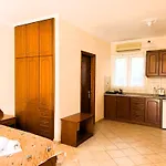 Celestine Apartment, Arillas, Korfu Apartamento *