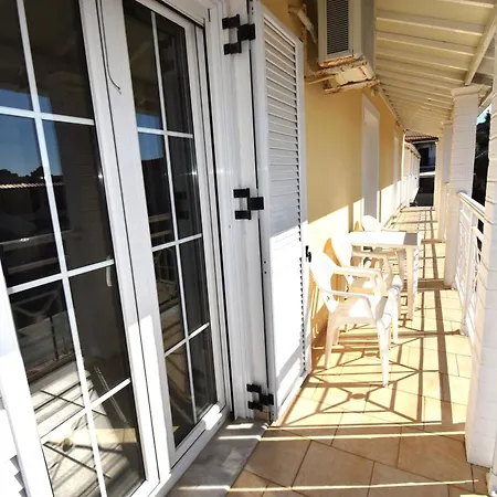 Celestine Apartment, Arillas, Korfu ארילס